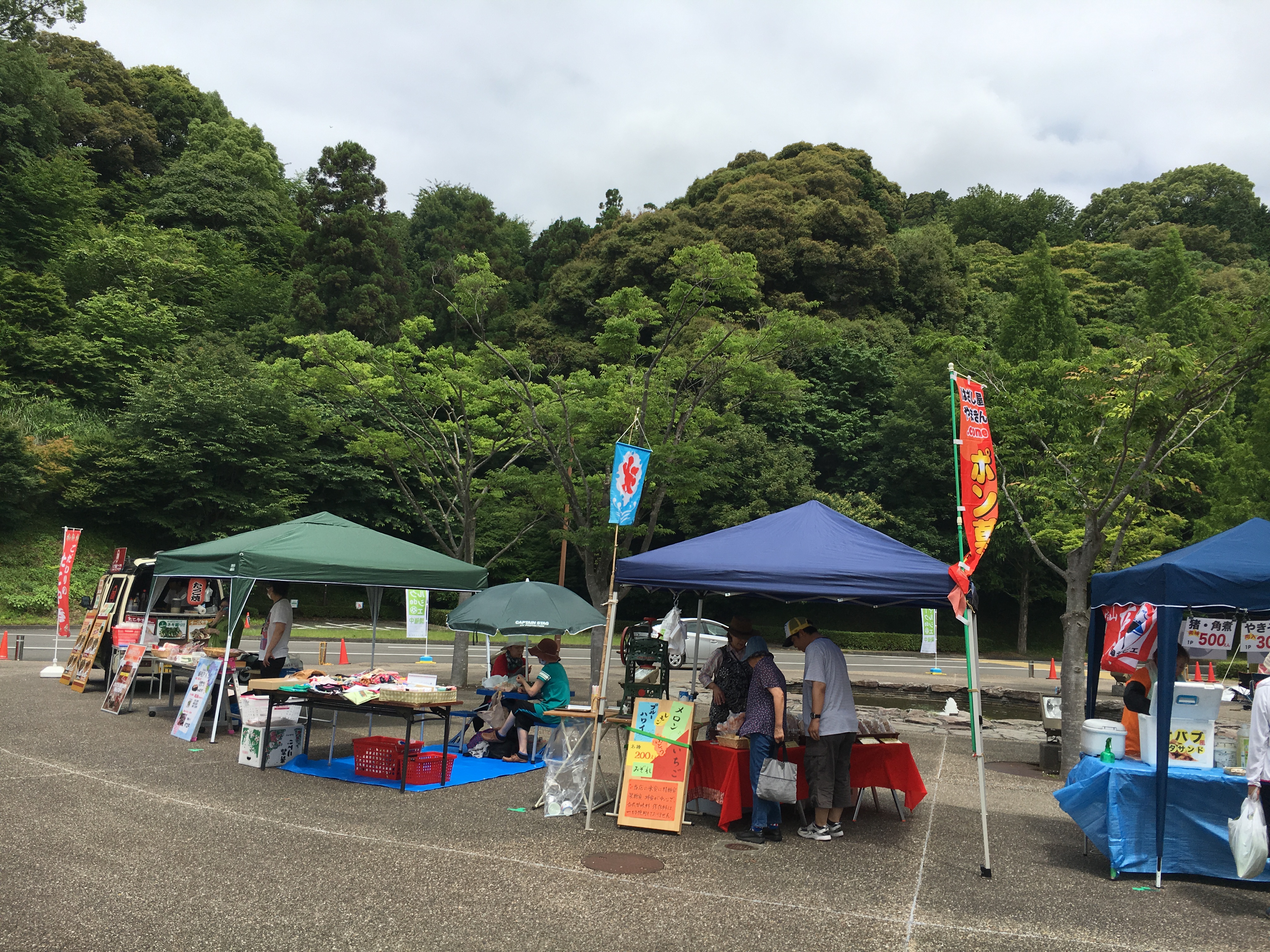 藤枝総合運動公園、パークdeマルシェ