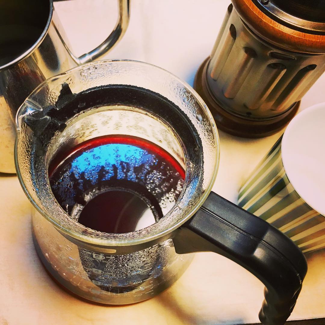 煎りたて挽きたて淹れたてホットコーヒー