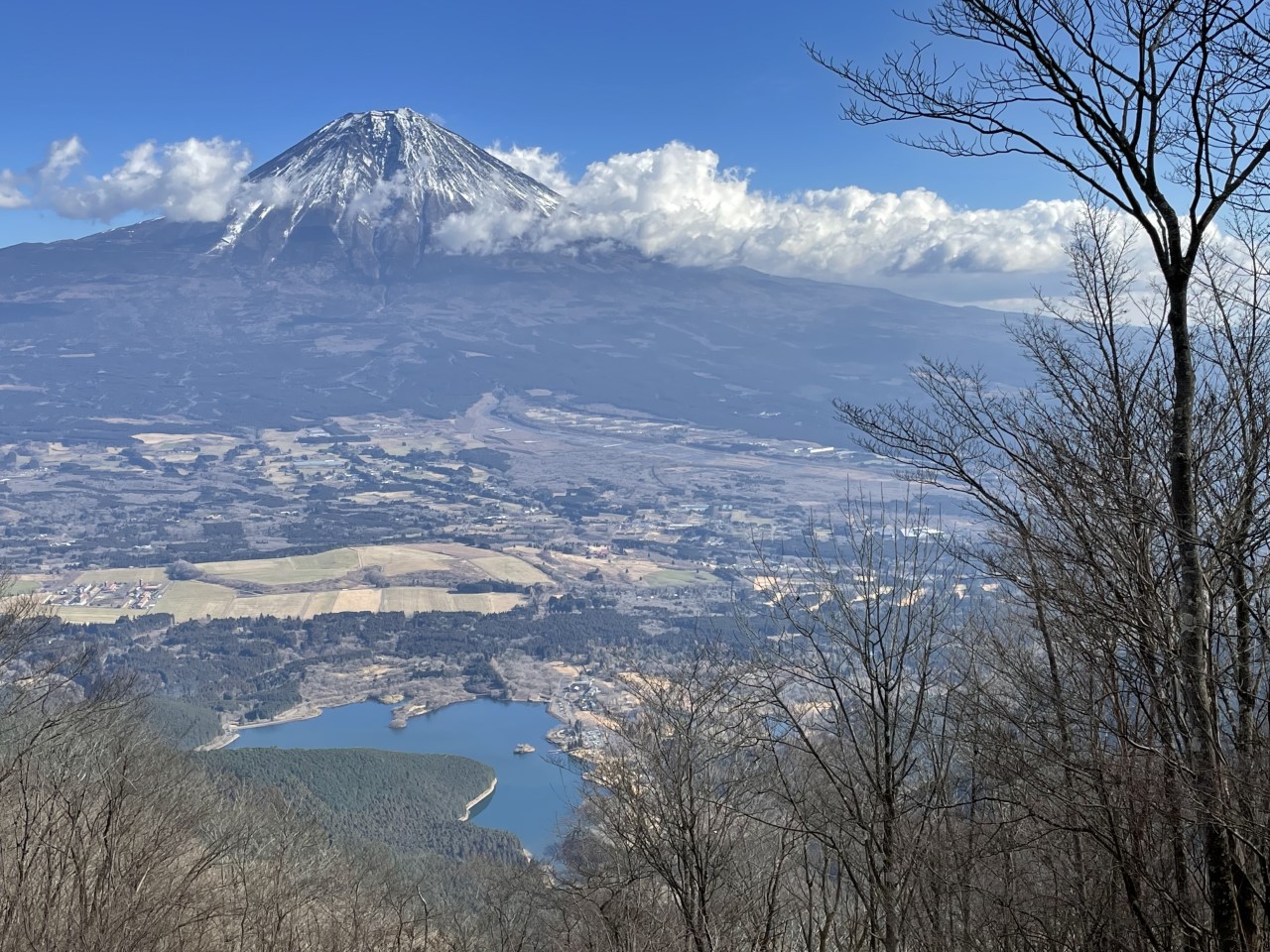 2023年　長者ヶ岳から望む富士山と田貫湖